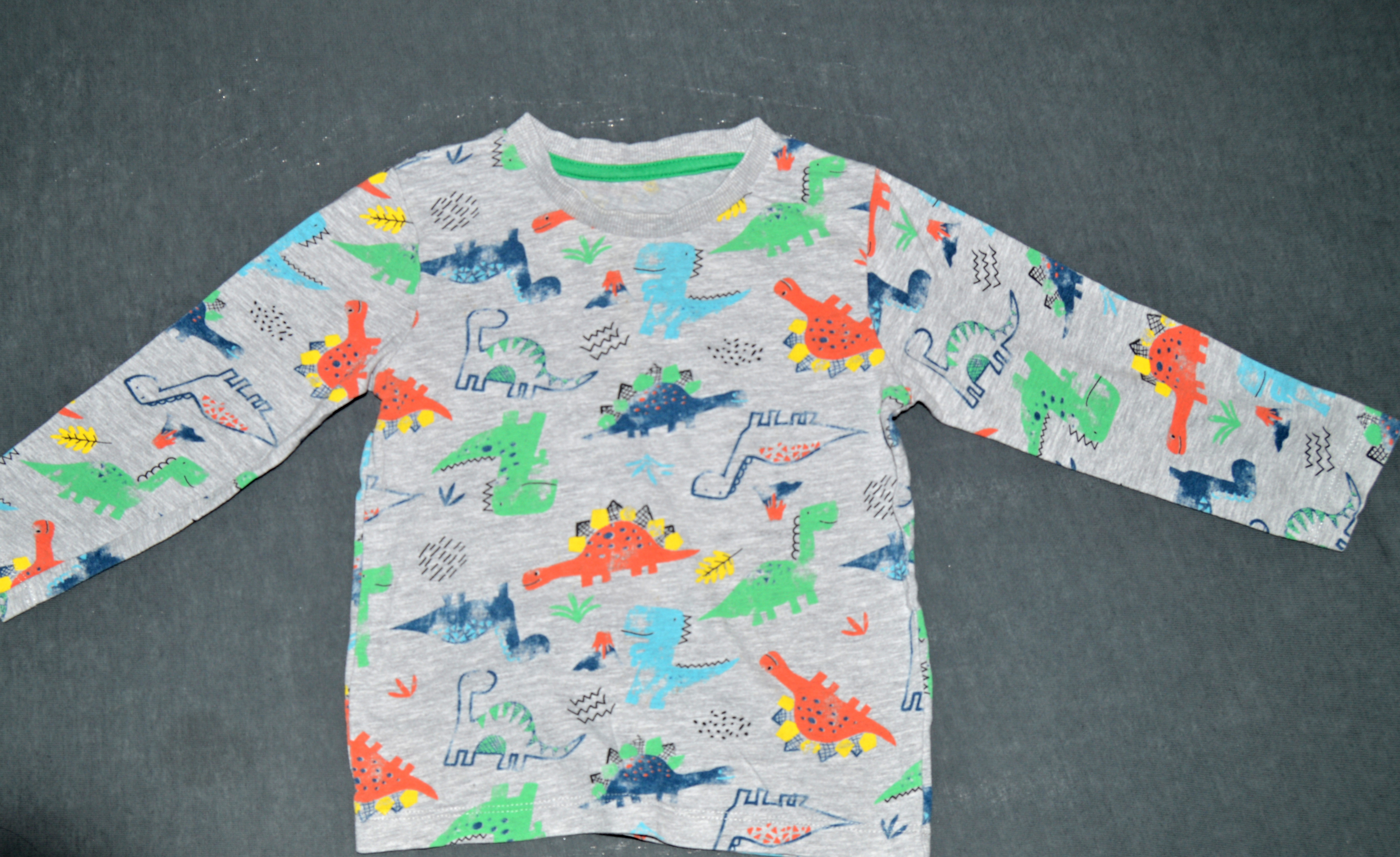 Dětské tričko s dinosary 98